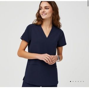 women's Navy FIONlite™ Casma - Three-Pocket Scrub Top - 2XL / Navy